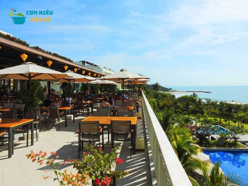 The Cliff Resort & Residences Cafe